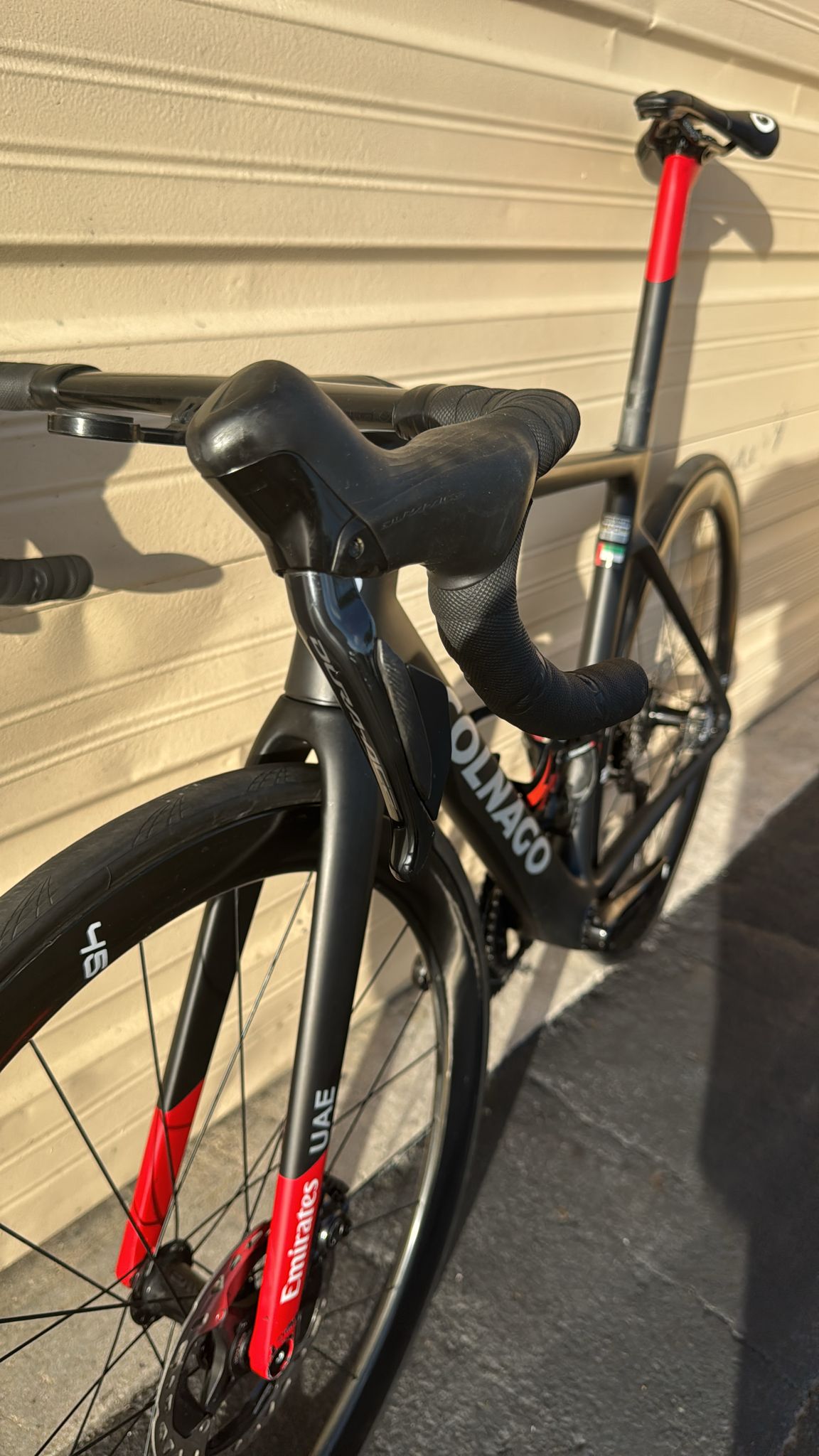 V4RS SDM3 UAE ORIGINAL BIKE BENNET